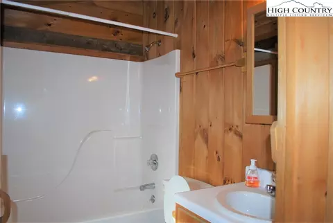371 Yellow Bear Rd, Todd, NC 28684 photo 15