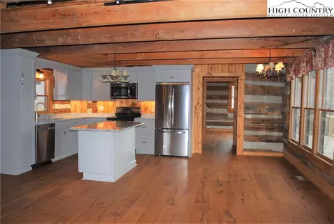 371 Yellow Bear Rd, Todd, NC 28684 photo 6