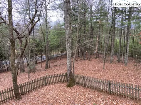 250 Doe Run, Purlear, NC 28665 photo 29