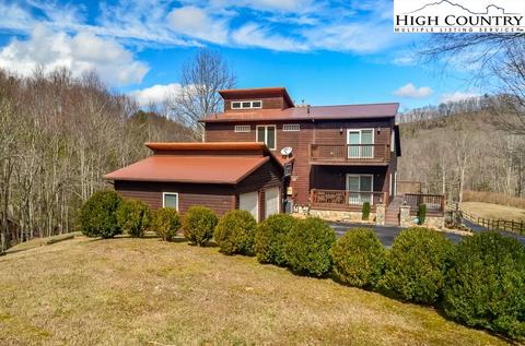 211 W Point Dr, Vilas, NC 28692 photo 3