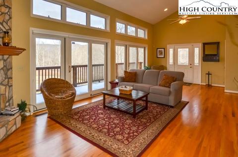 211 W Point Dr, Vilas, NC 28692 photo 11