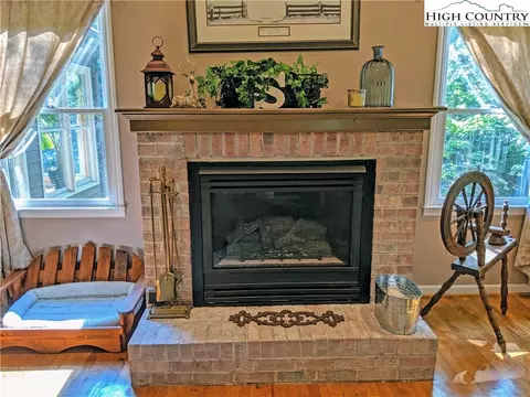 266 Laurel Cir, Deep Gap, NC 28618 photo 14