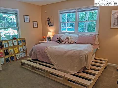 266 Laurel Cir, Deep Gap, NC 28618 photo 22
