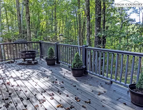 266 Laurel Cir, Deep Gap, NC 28618 photo 29