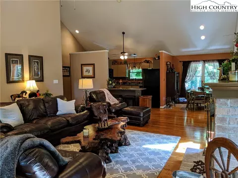 266 Laurel Cir, Deep Gap, NC 28618 photo 13