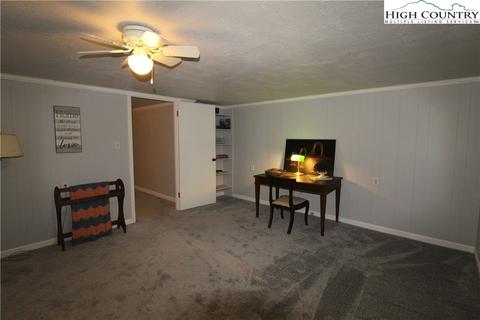 324 Valley Dr, Jefferson, NC 28640 photo 33