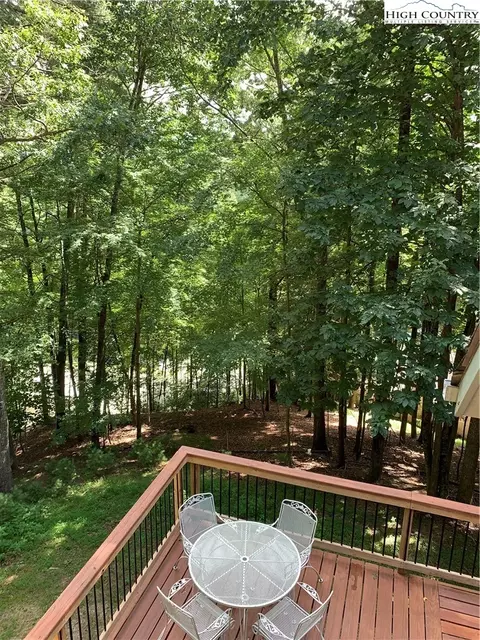 327 Twisting Trl, Deep Gap, NC 28618 photo 9