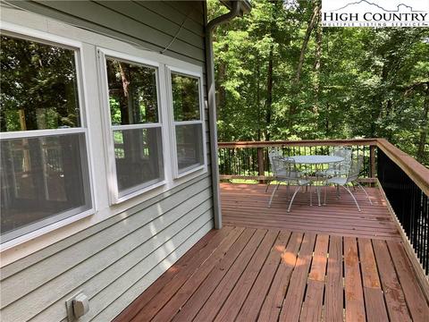 327 Twisting Trl, Deep Gap, NC 28618 photo 8