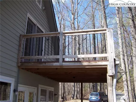 327 Twisting Trl, Deep Gap, NC 28618 photo 11