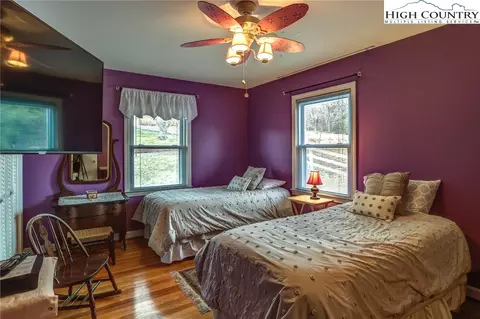 401 Glenn Bare Rd, Jefferson, NC 28640 photo 17