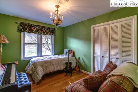401 Glenn Bare Rd, Jefferson, NC 28640 photo 18