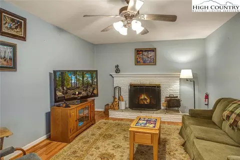 401 Glenn Bare Rd, Jefferson, NC 28640 photo 5