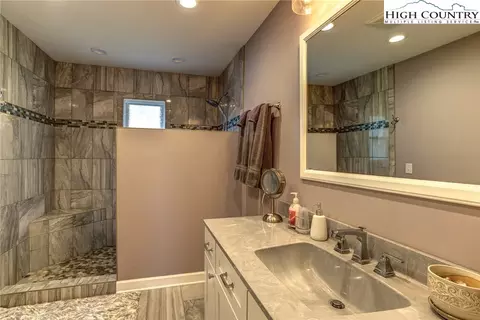 401 Glenn Bare Rd, Jefferson, NC 28640 photo 19