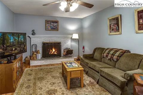 401 Glenn Bare Rd, Jefferson, NC 28640 photo 4