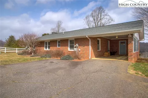 401 Glenn Bare Rd, Jefferson, NC 28640 photo 24