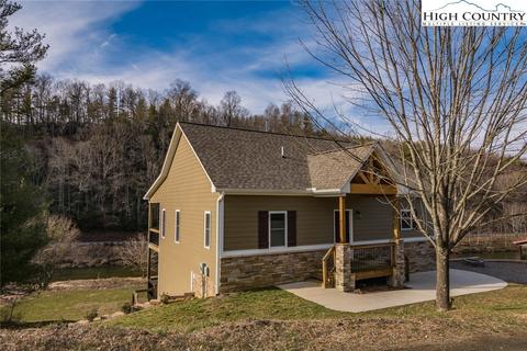 500 Green Meadows Dr, Todd, NC 28684 photo 1