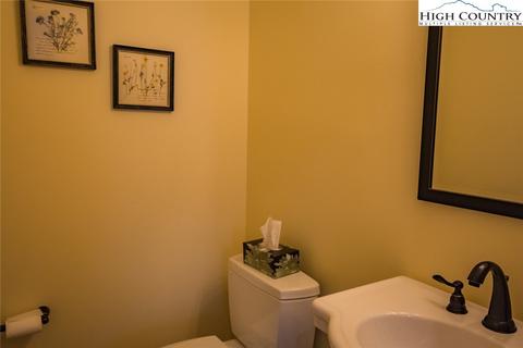 500 Green Meadows Dr, Todd, NC 28684 photo 13