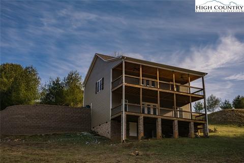500 Green Meadows Dr, Todd, NC 28684 photo 3