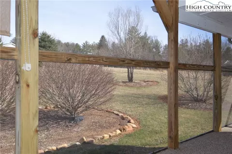 71 Dockery Ln, Sparta, NC 28675 photo 6