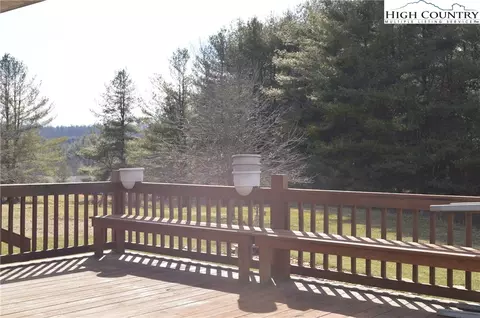 71 Dockery Ln, Sparta, NC 28675 photo 17