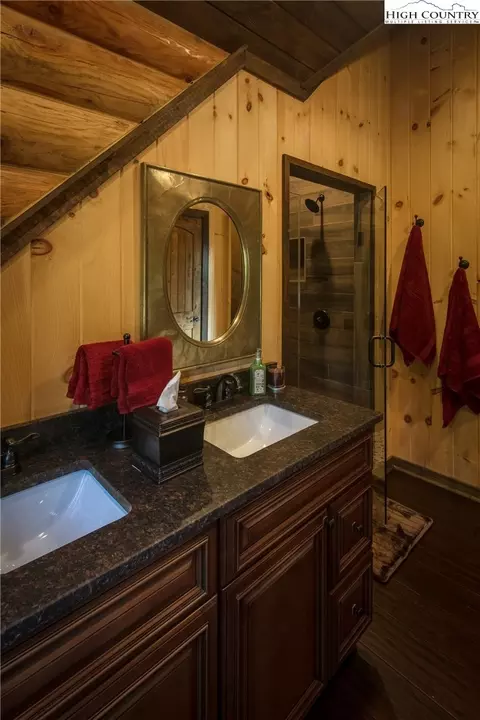 112 Oz Cir, Beech Mountain, NC 28604 photo 40
