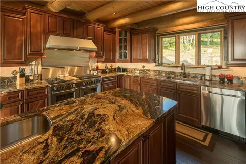 112 Oz Cir, Beech Mountain, NC 28604 photo 15