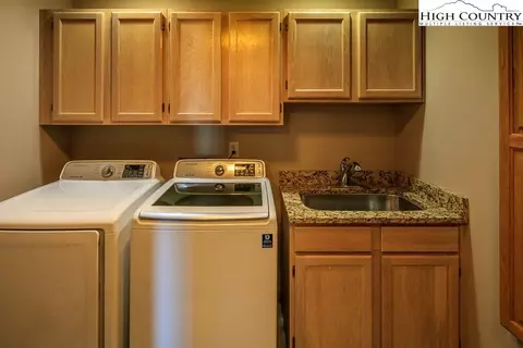 107 Larkspur Ln, Beech Mountain, NC 28604 photo 31
