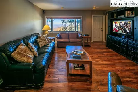 107 Larkspur Ln, Beech Mountain, NC 28604 photo 24