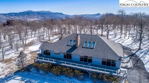 107 Larkspur Ln, Beech Mountain, NC 28604 photo 2