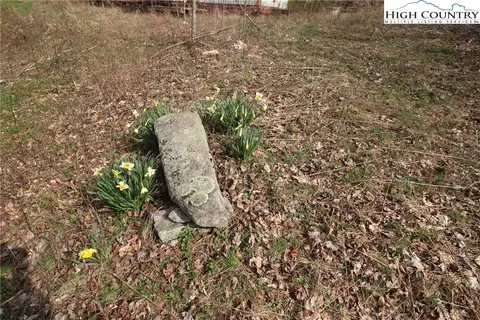 2970 Bear Wallow Rd, Lansing, NC 28643 photo 8
