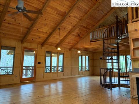 422 Wolf Den Ln, Lenoir, NC 28645 photo 8