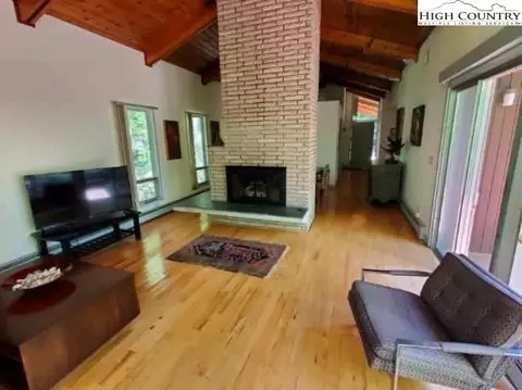 849 Stadium Dr, Boone, NC 28607 photo 4