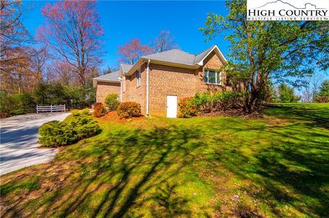 176 Troon Ave, Roaring Gap, NC 28668 photo 5