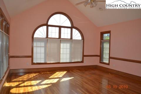 19 River Dr, Granite Falls, NC 28630 photo 17
