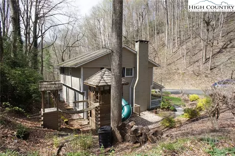 144 Spring St, Boone, NC 28607 photo 4