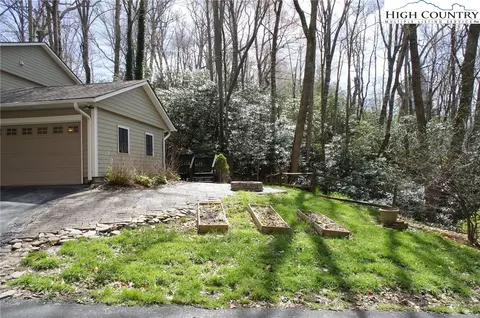 144 Spring St, Boone, NC 28607 photo 5