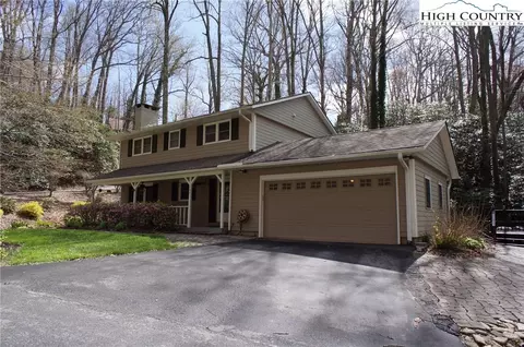 144 Spring St, Boone, NC 28607 photo 2