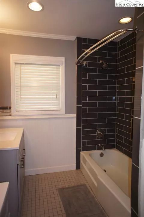 144 Spring St, Boone, NC 28607 photo 35