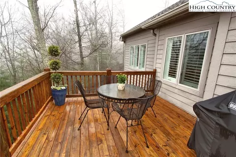 452 N Ridge Cir, Boone, NC 28607 photo 7