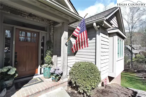 452 N Ridge Cir, Boone, NC 28607 photo 5