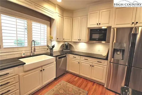 452 N Ridge Cir, Boone, NC 28607 photo 13