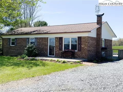 390 Tedder Rd, Sparta, NC 28675 photo 1