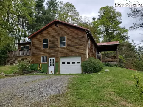 520 Hickory Knl, Deep Gap, NC 28618 photo 6