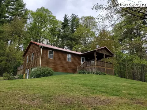 520 Hickory Knl, Deep Gap, NC 28618 photo 1