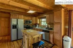176 Katidid Pt, Vilas, NC 28692 photo 9