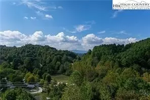 176 Katidid Pt, Vilas, NC 28692 photo 3