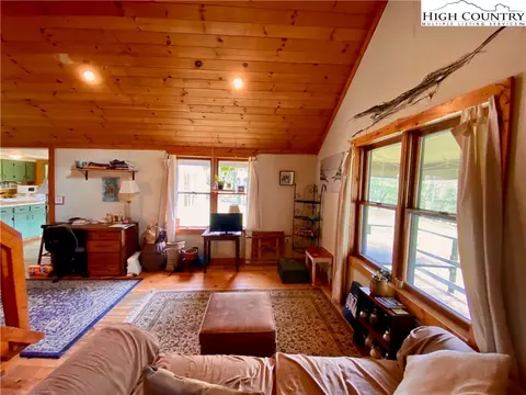 112 Canter Rd, Todd, NC 28684 photo 4