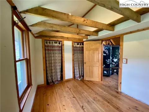112 Canter Rd, Todd, NC 28684 photo 10