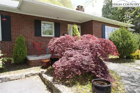 260 Cherry Dr, Boone, NC 28607 photo 2