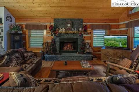 127 Ospreys View Rd, Boone, NC 28607 photo 6